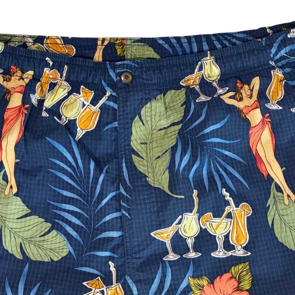 Tommy Bahama *pre owned*